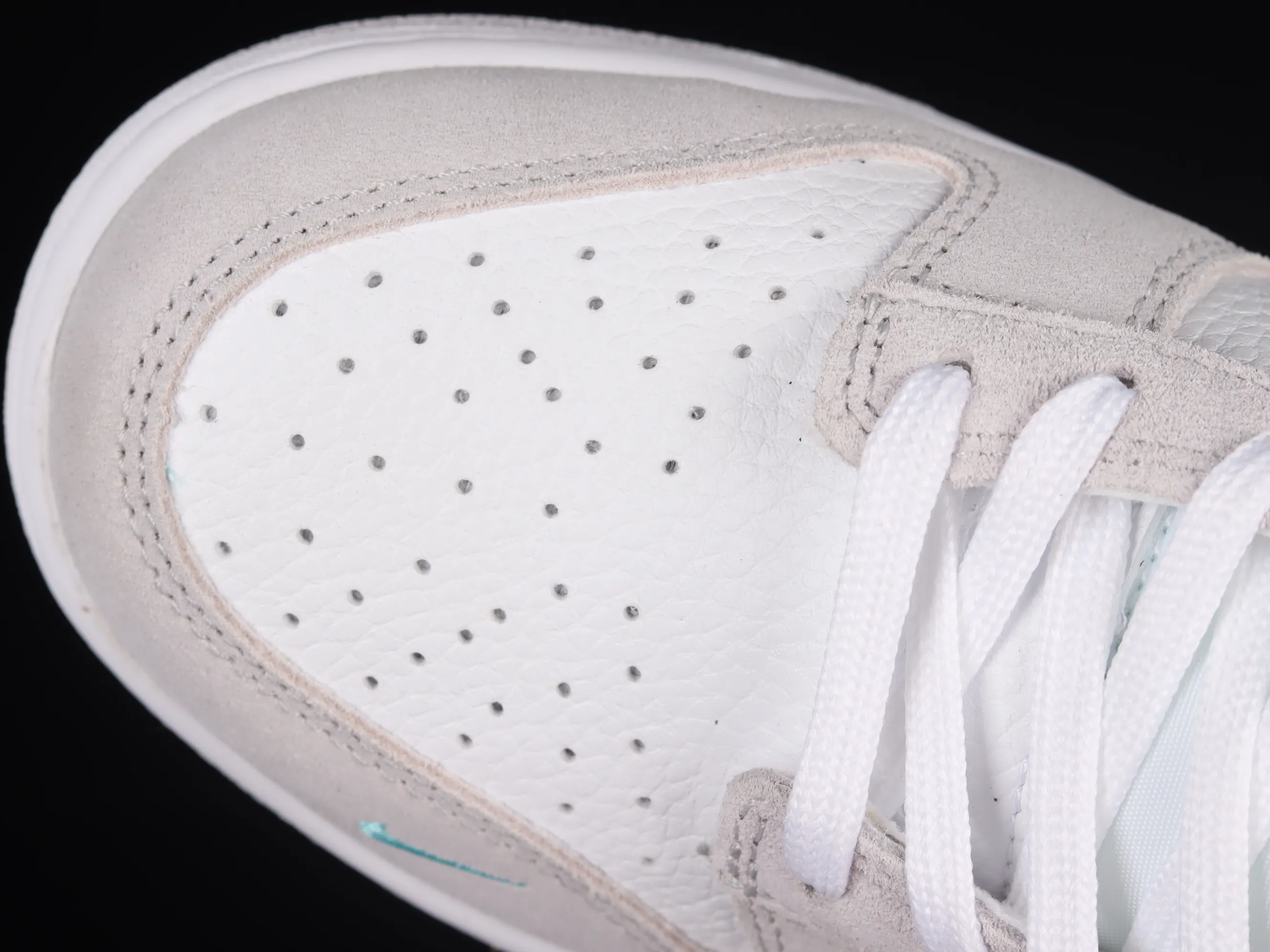 All categories Nk SB Dunk series Nk SB Dunk Low low-top sneakers cost-effective version Nk SB Dunk Low black and white blue SB low-top sports and leisure sneakers FJ4227-001